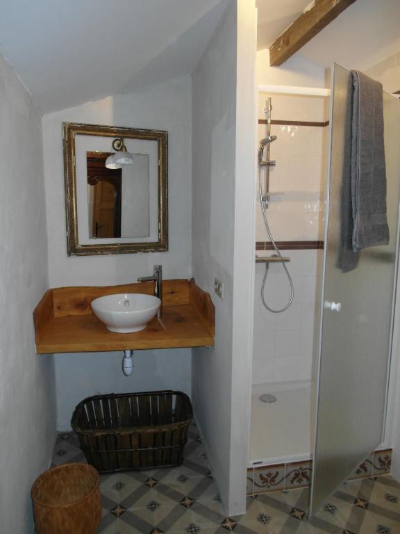 Bed and Breakfast Mas Moineau Mezoargues Экстерьер фото